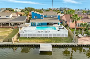 24 Quintana Dr, Galveston, TX 77554 - Photo 4