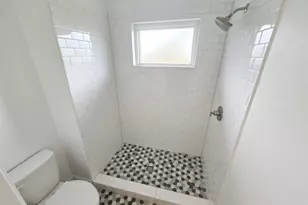 9734 Clanton St, Houston, TX 77080 - Photo 12