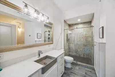 1901 Post Oak Boulevard #4304, Houston, TX 77056 - Photo 34