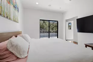 2412 Helena St, Houston, TX 77006 - Photo 34