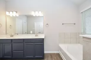 17811 Chartertree Ln, Tomball, TX 77377 - Photo 18