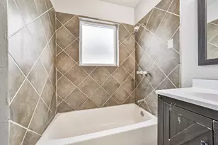 1715 Fidelity St, Houston, TX 77029 - Photo 16
