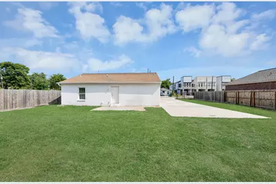 8116 Saint Louis Street, Houston, TX 77028 - Photo 6