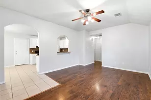 1707 Longview St, Conroe, TX 77301 - Photo 4