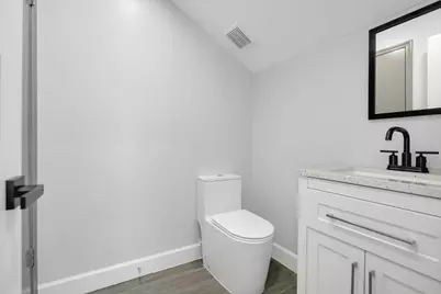 12564 Memorial Drive, Houston, TX 77024 - Photo 40