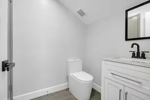 12564 Memorial Dr, Houston, TX 77024 - Photo 40