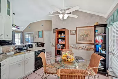 17618 Mallett Street, Crosby, TX 77532 - Photo 2