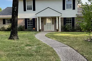 3113 Wilson Rd, Conroe, TX 77304 - Photo 2