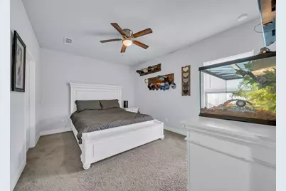 320 W Live Oak Street, Angleton, TX 77515 - Photo 16