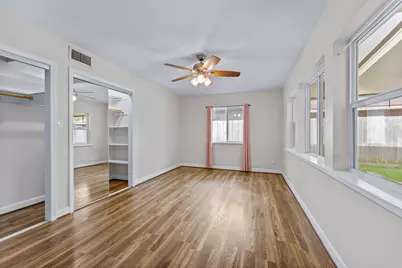 10613 Willowgrove Drive, Houston, TX 77035 - Photo 24