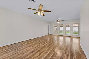 10613 Willowgrove Dr, Houston, TX 77035 - Photo 18