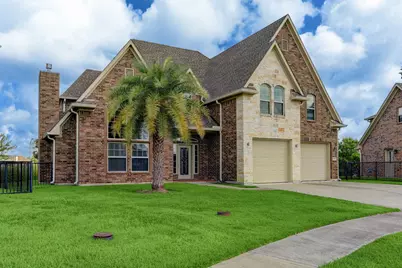 303 Twin Timbers Lane, Kemah, TX 77565 - Photo 2