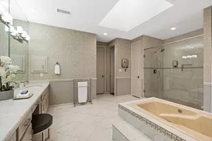 12039 E Circle Dr, Houston, TX 77071 - Photo 18