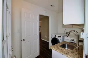 4701 Spring Ln, Baytown, TX 77521 - Photo 16