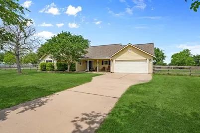 1945 Settlers Way Drive, Sealy, TX 77474 - Photo 1