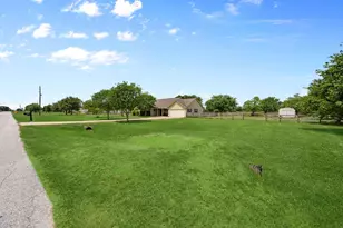 1945 Settler's Way Dr, Sealy, TX 77474 - Photo 30