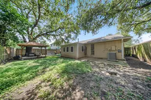 15738 Tammany Ln, Houston, TX 77082 - Photo 12