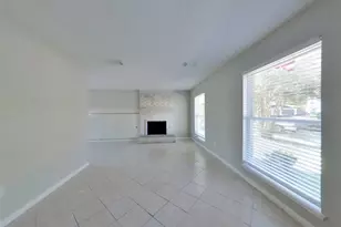 7519 Lobera Dr, Houston, TX 77083 - Photo 2