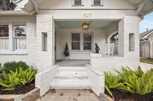 823 Sledge St, Houston, TX 77009 - Photo 2