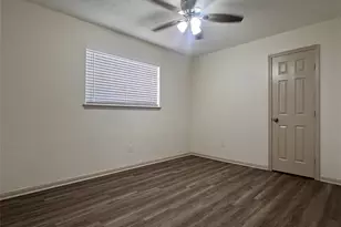 8223 Gulf Tree Ln, Houston, TX 77075 - Photo 8