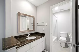 1215 Rosemeadow Dr, Houston, TX 77094 - Photo 38