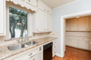 606 22nd St, Beaumont, TX 77706 - Photo 18