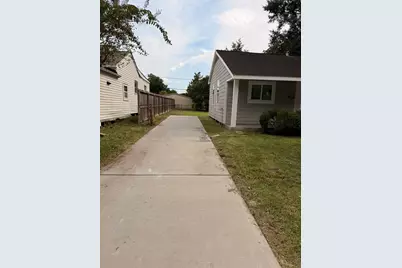 6642 Kernel Street, Houston, TX 77087 - Photo 12