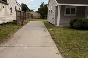 6642 Kernel St, Houston, TX 77087 - Photo 12