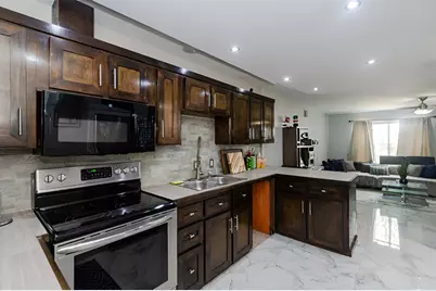 2715 Vienna Place, Pasadena, TX 77502 - Photo 2