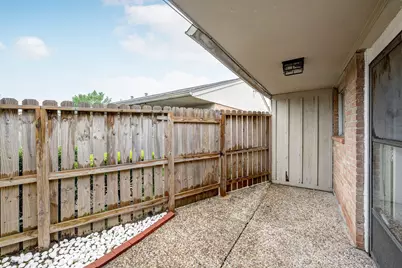 1529 Wirt Road #20, Houston, TX 77055 - Photo 10