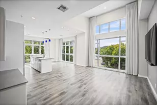 207 Pierce St, Houston, TX 77002 - Photo 4