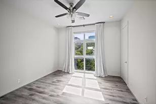 207 Pierce St, Houston, TX 77002 - Photo 16