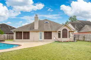 1427 Basswood Springs Ct, Houston, TX 77062 - Photo 40