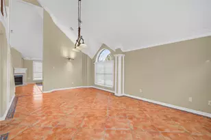 1427 Basswood Springs Ct, Houston, TX 77062 - Photo 4