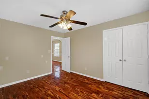 1427 Basswood Springs Ct, Houston, TX 77062 - Photo 30