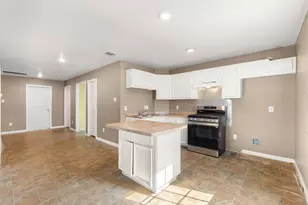 2444 Margaret St, Houston, TX 77093 - Photo 8