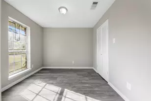 9627 Glenwood Forest Dr, Houston, TX 77078 - Photo 10