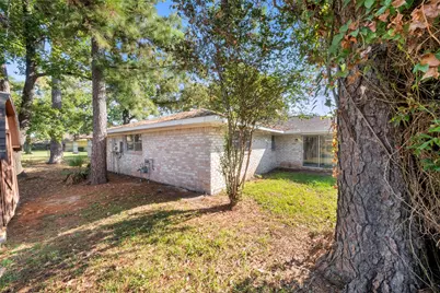 9627 Glenwood Forest Drive, Houston, TX 77078 - Photo 20