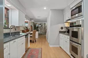 2828 S Logrun Cir, The Woodlands, TX 77380 - Photo 12