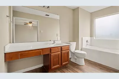 10523 Evergreen Street, Baytown, TX 77523 - Photo 12