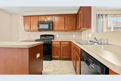 10523 Evergreen Street, Baytown, TX 77523 - Photo 8