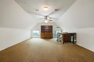 902 Castle Hill Trail, Houston, TX 77339 - Photo 34