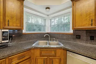 902 Castle Hill Trail, Kingwood, TX 77339 - Photo 16