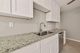 2703 Cypress St, Pasadena, TX 77502 - Photo 14