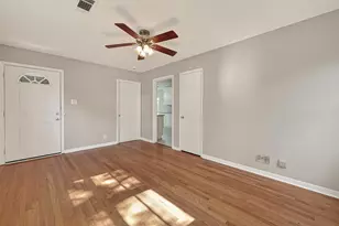 2703 Cypress St, Pasadena, TX 77502 - Photo 8