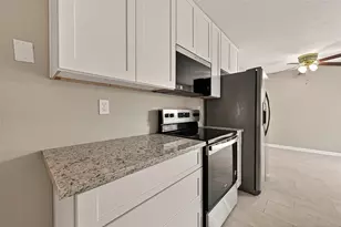 2703 Cypress St, Pasadena, TX 77502 - Photo 12