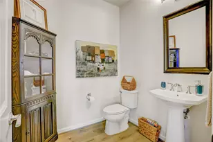 827 Dunleigh Meadows Ln Ln, Houston, TX 77055 - Photo 18