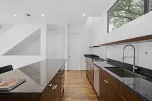 3930 Stanford St, Houston, TX 77006 - Photo 26