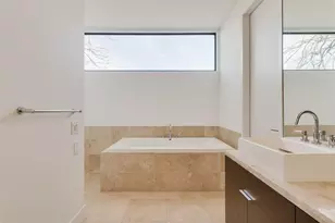 3930 Stanford St, Houston, TX 77006 - Photo 26