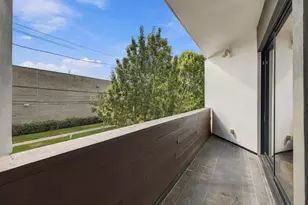 3930 Stanford St, Houston, TX 77006 - Photo 18